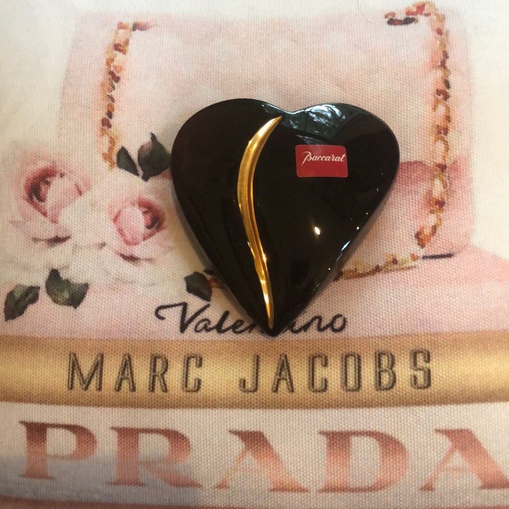 Baccarat heart collector